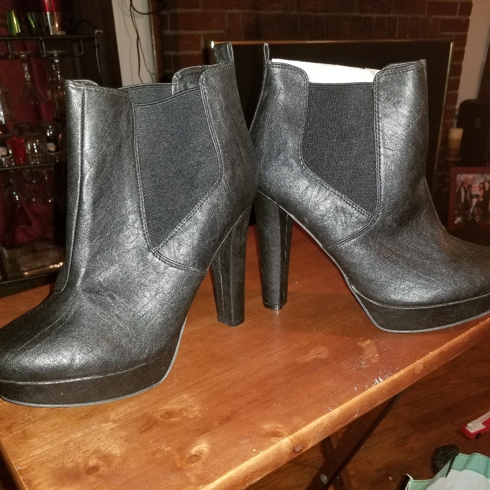Brand new black ankle booties